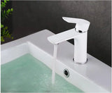 Auralis Premium Waschtischarmatur Einhebel Messing Farbdesign Warm- und Kaltwasser Einloch – Moderne Badezimmerarmatur in Rosa, Weiß oder Schwarz | Stilvoller Design Wasserhahn | Kratzfeste Lackoberfläche & langlebige Qualität