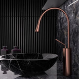 LuxAura Waschbeckenhahn Roségold – Messing Mischbatterie | Drehbarer Wasserhahn | Modernes Badezimmer Design