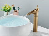 VintageStream Waschbeckenhahn Bronze – Wasserfall Armatur Messing | Einhebel Mischbatterie | Klassisches Bad Upgrade