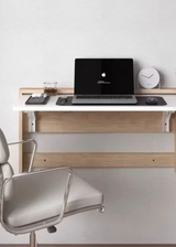 SpaceDesk Klappbarer Wandtisch ultradünn – Platzsparender Arbeitstisch zur Wandmontage | Multifunktional | Modernes Design