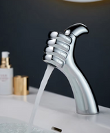 CascadaLux Waschtischarmatur – Wasserfallmischer aus massivem Messing