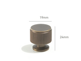 ClassicLine Möbelgriffe aus Messing – Europäische Bronze Schrankgriffe | Zeitloses Design | Langlebige Oberfläche