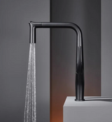 RoyalFlow Premium Küchenarmatur mit ausziehbarer Brause – Luxus Spültischarmatur in Gold, Schwarz oder Chrom | 360° schwenkbare Messingarmatur mit Warm- & Kaltwasserfunktion