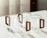 BlattGenuss Teebecher – 500 ml Hitzebeständiges Teeglas mit Filter | Teetasse mit Deckel & Holzgriff | Aufgussbecher für Tee, Kräuter & Kaffee