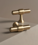 ÉliteBrass Möbelgriff T-Stange aus Massivmessing – Französischer Stil Schrankgriff | Ergonomisches Design | Langlebige Premium Qualität