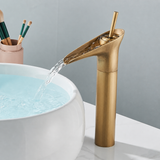 VintageStream Waschbeckenhahn Bronze – Wasserfall Armatur Messing | Einhebel Mischbatterie | Klassisches Bad Upgrade
