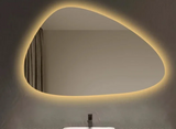 NordiGlow LED-Designspiegel – Unregelmäßiger Wandspiegel mit Aluminiumrahmen und integrierter LED-Beleuchtung