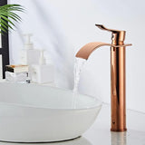 ROSEVANTA Wasserfall Waschbeckenarmatur Roségold – Einhebelmischer aus Messing | Breiter Auslauf | Luxuriöses Bad-Design