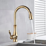 LuxeVario Goldene Küchenarmatur – Eleganter Einhebelmischer mit flexibler Ausziehbrause und 360° Schwenkfunktion