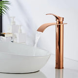 ROSEVANTA Wasserfall Waschbeckenarmatur Roségold – Einhebelmischer aus Messing | Breiter Auslauf | Luxuriöses Bad-Design