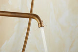 BronzaLine Klassische Duscharmatur Wandmontage Messing Antik Bronze mit Handbrause – Retro Mischbatterie für Badezimmer | Verlängerter Auslauf & Keramikventil | Hochwertige Luxus Badarmatur