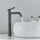 EleganceFlow Waschbeckenarmatur Einhebel – Badarmatur in Schwarz oder Gold | Warm- & Kaltwasser Mischer | Modernes Design