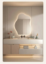 LumoArte LED-Wandspiegel – Skandinavischer Minimalismus mit unregelmäßiger Form
