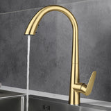 GoldFlow Küchenarmatur mit Ausziehbrause – Edelstahl Spültischmischer in Gebürstetem Gold | Flexibler Wasserhahn | Modernes Küchendesign