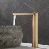 VINTAQUA Wasserfall Waschbeckenarmatur – Antik Design Einhebelmischer | Messing Wasserhahn | Luxuriöser Badstil