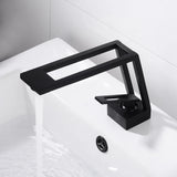 AQUAWAVE Wasserfall Waschbeckenarmatur – Einhebelmischer aus Messing | Wellenauslauf | Modernes Bad-Design