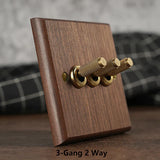 NobleWood Kippschalter aus Walnussholz 1–4 Fach – Messinghebel Lichtschalter | Edles Retro-Design | Integrierte USB-Option