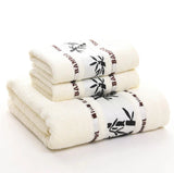 FestivaLuxe Weihnachts-Handtuchset 3-teilig – Baumwoll Badetuchset | Jacquard Design | Schnell saugend & festlich
