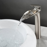 AquaSilva Wasserfall Waschtischarmatur Einhebelmischer – Weiße Mischbatterie | Sanfter Wasserfluss | Modernes Badezimmerdesign