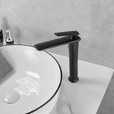 Designer Badarmatur Waschbecken – Einhebelmischer | Warm Kalt Wasserhahn | Stilvolles Luxus Upgrade