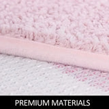 ROSYVIBE Design Badteppich Rosa – Getufteter Teppich mit Statement Motiv | Rutschfest  Waschbar | Moderner Wohnstil