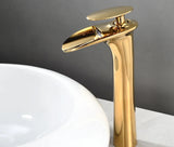AquaSilva Wasserfall Waschtischarmatur Einhebelmischer – Weiße Mischbatterie | Sanfter Wasserfluss | Modernes Badezimmerdesign