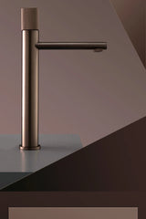 AquaNero Lavaboarmatur – Schwarze Designarmatur aus Messing | Eleganter Warm- und Kaltwassermischer | Premium Lavabomischer mit Keramikkartusche
