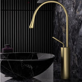 LuxAura Waschbeckenhahn Roségold – Messing Mischbatterie | Drehbarer Wasserhahn | Modernes Badezimmer Design
