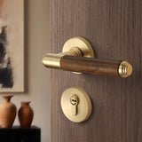 NaturaLock Holz Türschloss Set – Geräuscharmer Innentürgriff mit Walnussholz | Klassisches Design | Leiser Mechanismus