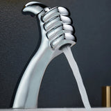 CascadaLux Waschtischarmatur – Wasserfallmischer aus massivem Messing