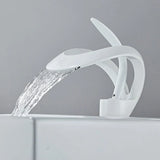 CascadeLume Premium Wasserfall Waschtischarmatur Einhebel Weiß Messing – Moderne Einloch Badarmatur mit Warm- und Kaltwasser | Elegantes Design mit Wasserfallauslauf | Stilvolle Badezimmerlösung