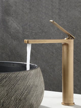 VINTAQUA Wasserfall Waschbeckenarmatur – Antik Design Einhebelmischer | Messing Wasserhahn | Luxuriöser Badstil