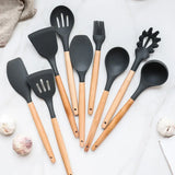 CookMaster Pro Küchenutensilien-Set – 12-teiliges Silikon-Kochset mit Holzgriffen | hitzebeständige Küchenhelfer | stilvolle Premium-Küchenausstattung
