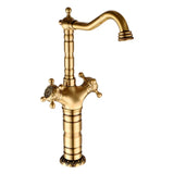 Ornamento Aurea Designarmatur – Elegante Einhebel-Waschtischarmatur mit kunstvoller Gravur in Antikmessing