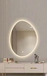 LumoVire LED Badezimmer- und Schminkspiegel unregelmäßige Form mit Touch-Steuerung – beleuchteter Wandspiegel | rahmenloses Design | moderne Smart-Beleuchtung für Bad und Wohnräume