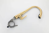 GoldFlow Küchenarmatur mit Ausziehbrause – Edelstahl Spültischmischer in Gebürstetem Gold | Flexibler Wasserhahn | Modernes Küchendesign