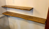 WoodLine Naturkante Wandregal aus Massivholz – Schwebendes Holzboard mit Baumkante | Rustikales Design | Unsichtbare Befestigung