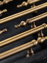 BRONZARO T-Stab Möbelgriff aus Messing – Antik Bronze Schrankgriff 128 mm | Robuste Qualität | Zeitloses Design