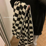 SoftLuxe Handtuchset Kariert – Badetücher aus Korallenvlies | Hohe Saugkraft | Weich & Schnell trocknend