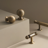 REGALIA Messing Möbelgriffe Antik – Schrank- & Schubladengriffe 128 mm | Edles Design | Langlebige Qualität