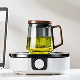 BlattGenuss Teebecher – 500 ml Hitzebeständiges Teeglas mit Filter | Teetasse mit Deckel & Holzgriff | Aufgussbecher für Tee, Kräuter & Kaffee