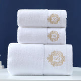FestivaLuxe Weihnachts-Handtuchset 3-teilig – Baumwoll Badetuchset | Jacquard Design | Schnell saugend & festlich