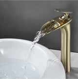 AquaSilva Wasserfall Waschtischarmatur Einhebelmischer – Weiße Mischbatterie | Sanfter Wasserfluss | Modernes Badezimmerdesign