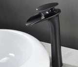AquaSilva Wasserfall Waschtischarmatur Einhebelmischer – Weiße Mischbatterie | Sanfter Wasserfluss | Modernes Badezimmerdesign