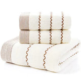 FestivaLuxe Weihnachts-Handtuchset 3-teilig – Baumwoll Badetuchset | Jacquard Design | Schnell saugend & festlich