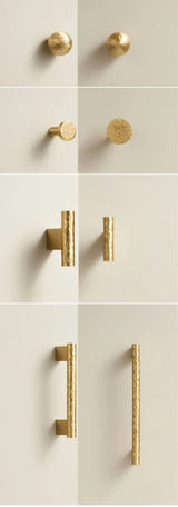 HAMMERA Messing Möbelgriff 128 mm – Gehämmertes Design | Antik Bronze & Mattgold | Handgefertigter Schrankgriff