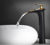 AquaSilva Wasserfall Waschtischarmatur Einhebelmischer – Weiße Mischbatterie | Sanfter Wasserfluss | Modernes Badezimmerdesign