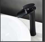 AquaSilva Wasserfall Waschtischarmatur Einhebelmischer – Weiße Mischbatterie | Sanfter Wasserfluss | Modernes Badezimmerdesign