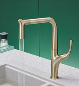 RoyalFlow Premium Küchenarmatur mit ausziehbarer Brause – Luxus Spültischarmatur in Gold, Schwarz oder Chrom | 360° schwenkbare Messingarmatur mit Warm- & Kaltwasserfunktion