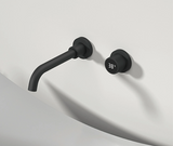 NOIRVANTA LED Wand-Waschbeckenarmatur – Schwarze Messing Mischbatterie 2-Loch | Temperaturanzeige | Modernes Design